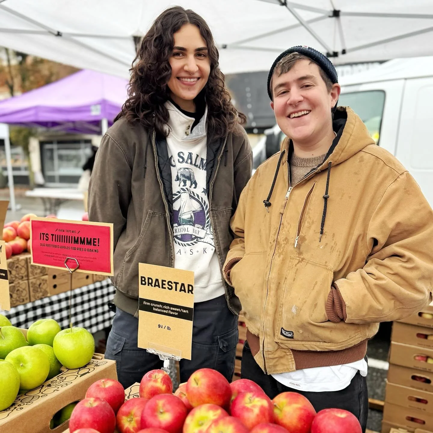 Our farmers markets don&rsquo;t take a season off &mdash; they run year-round, rain or shine, because good food and good community don&rsquo;t stop when the weather turns. 🌧️🍎

Every Sunday in #WestSeattle, you&rsquo;ll find two of our absolute gem