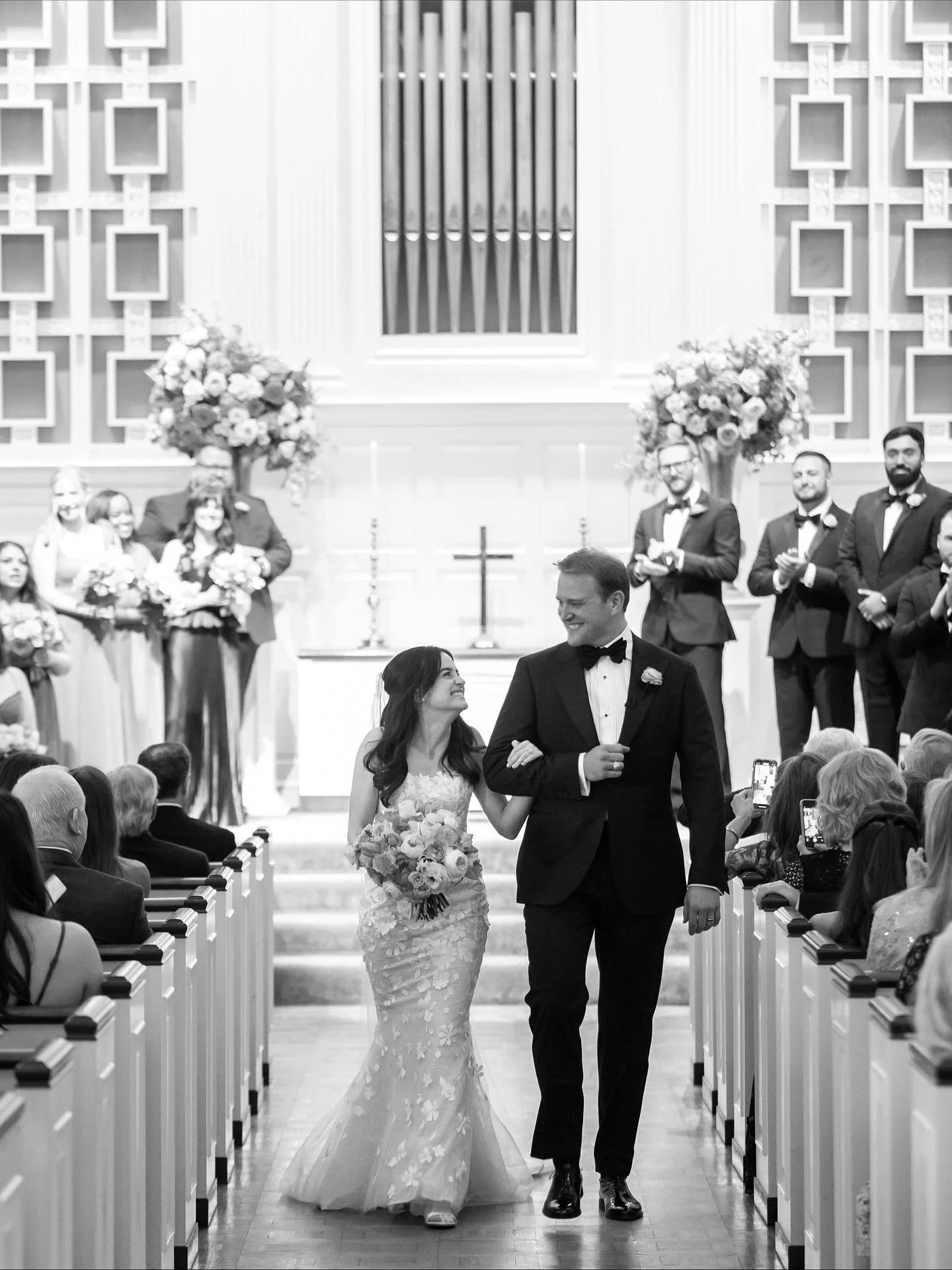 Elegant and joyful 🤍

xo WB 💋