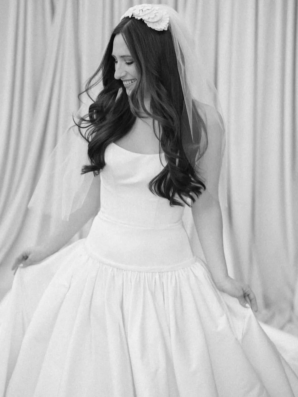 ✨ A moment for the dress.. ✨

Claire was a dream in her @markingramcollection gown. Congratulations beautiful!🥳 

xo WB 💋