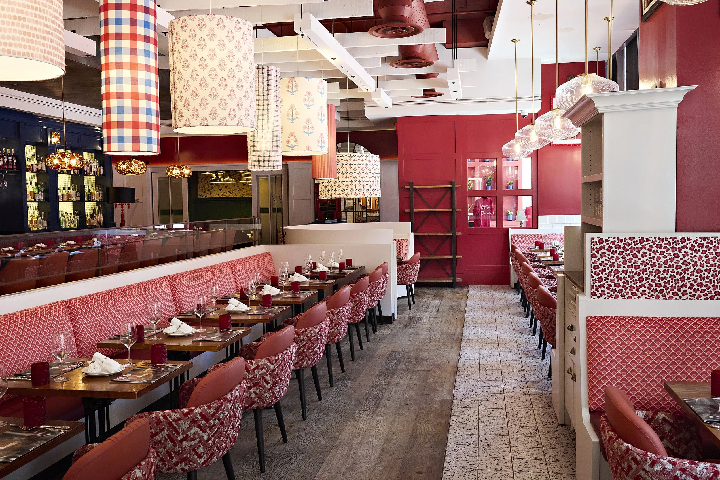 Downtown / Full Restaurant