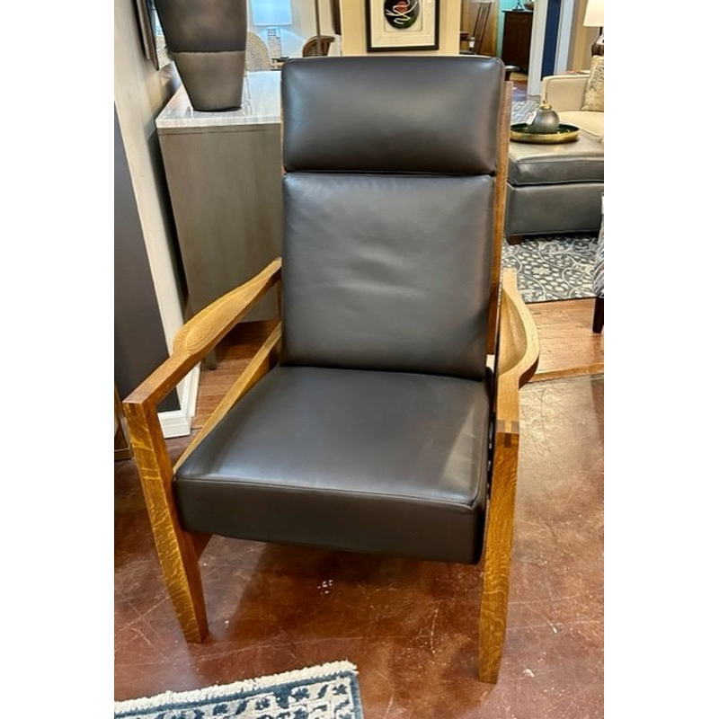 2403750-$4039-31.5w-34.5d-41h-$4039-Stickley Recliner-_square.png