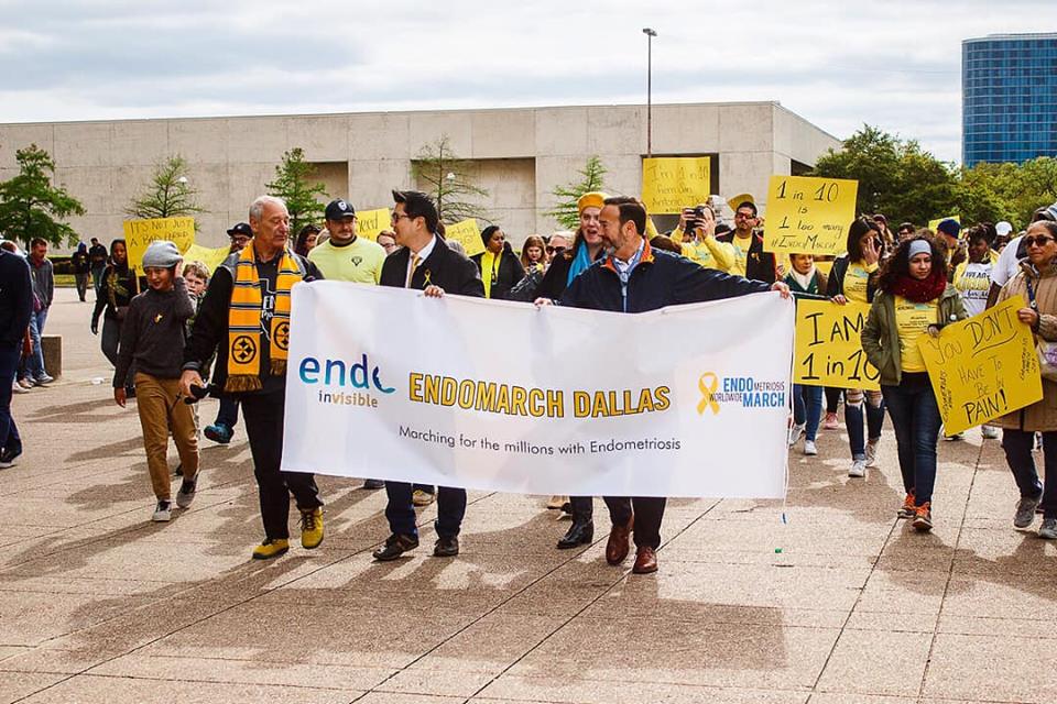 2019 dallas march pic with dr dulemba and banner.jpg