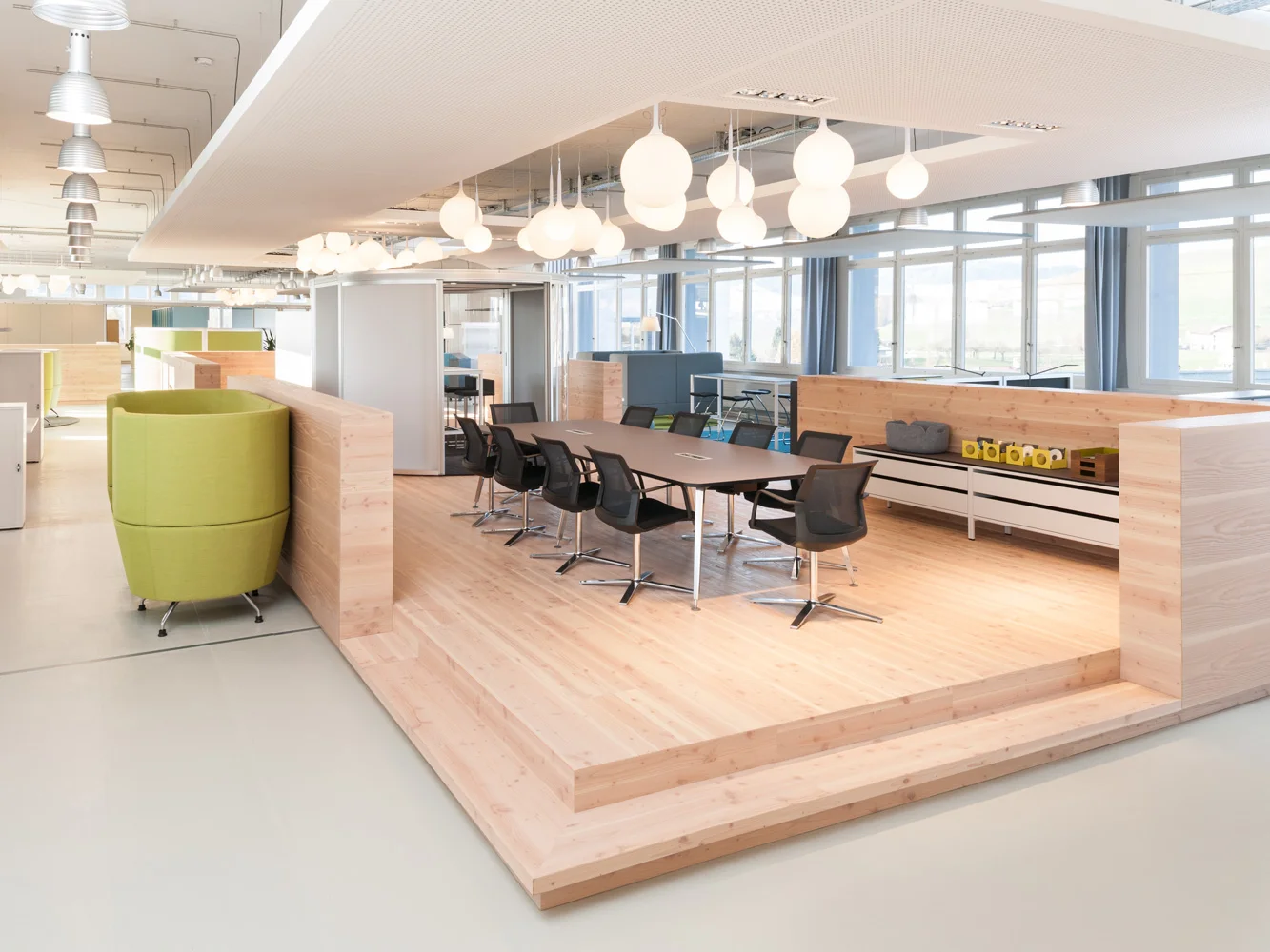 BIG_Showroom_DSC6288_web_3_4.jpg