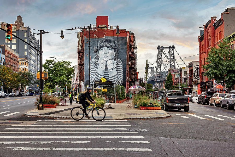 ny-nyc-brooklyn-williamsburg-mona-lisa-of-williamsburg-by-colossal-media-steven-paul-lumiere.jpg