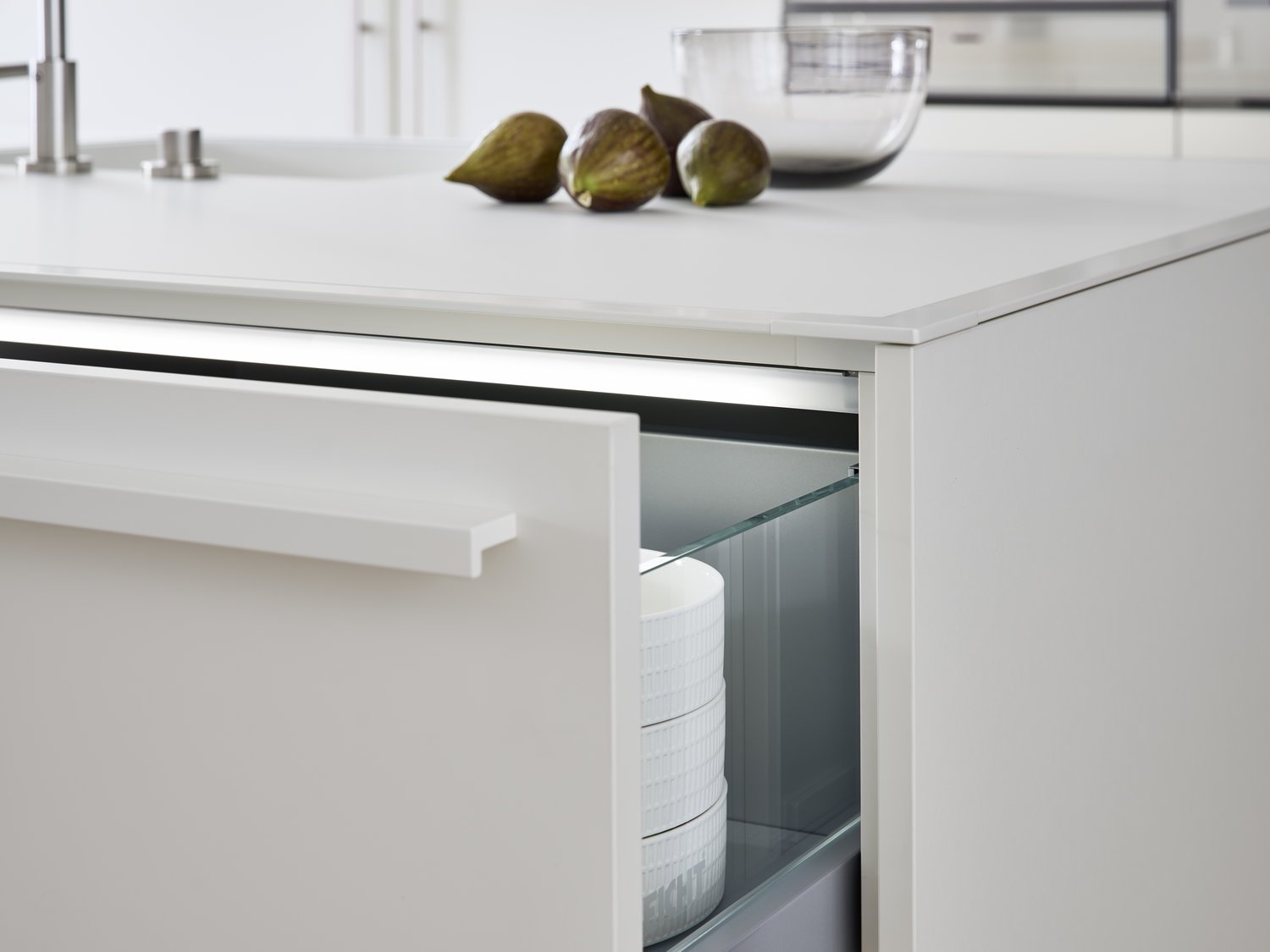 BONDI-E  XYLO connaught kitchens white minimalist kitchen details.jpg