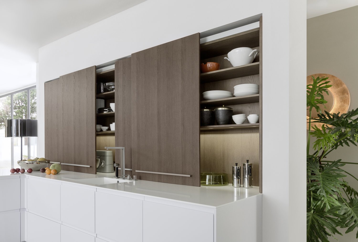 PUR-FS  TOPOS connaught kitchens wall storage 2.jpg