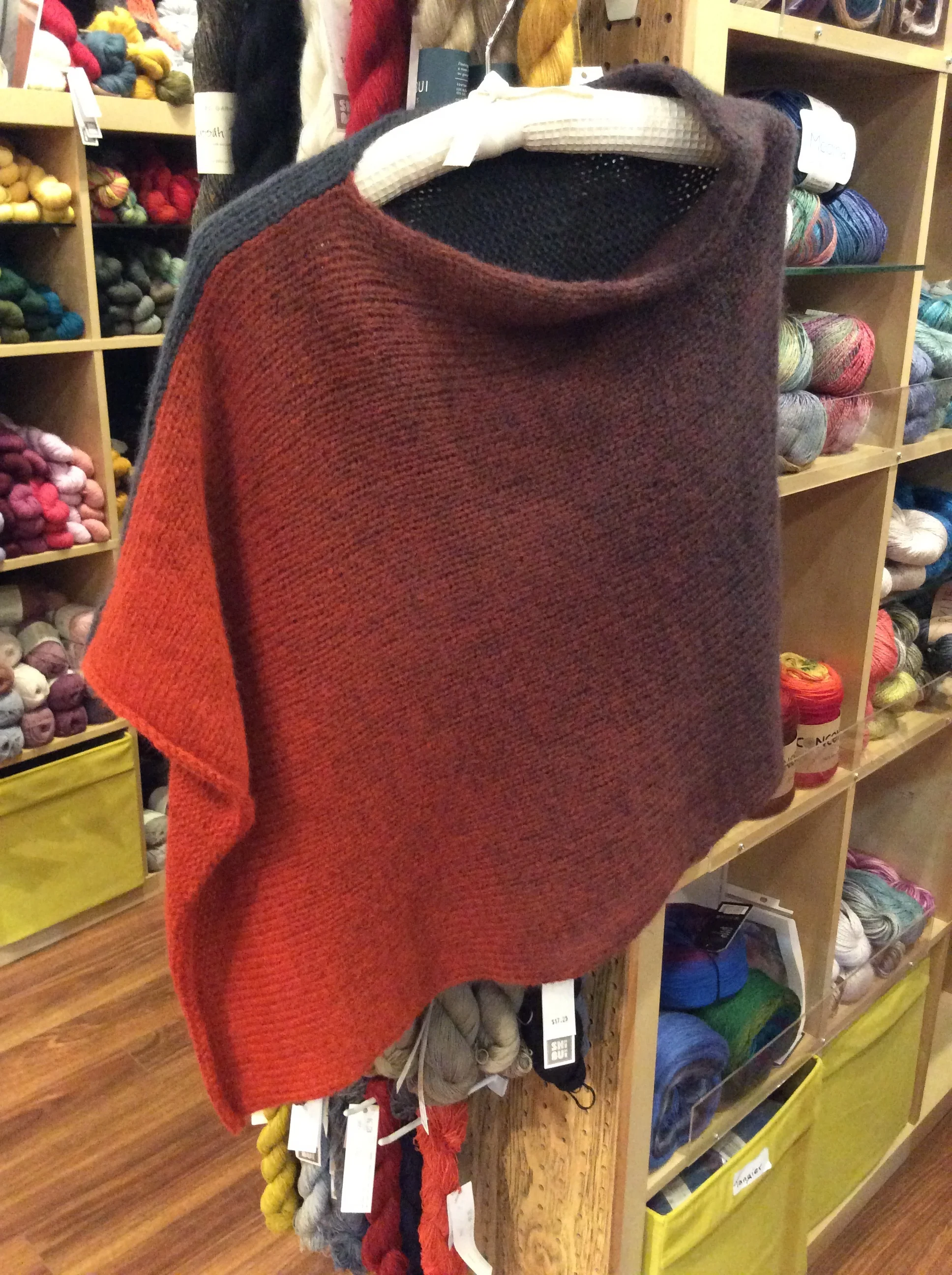 Gala_Poncho.jpg