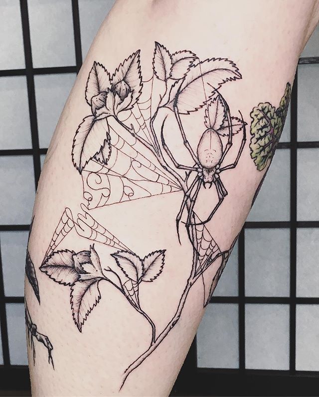 A golden orb weaver on a hazelnut branch for @jdlowkey. May she bring you protection, strength, and creativity for the rest of your days. Thank you for being one of the beautiful people to teach me to advocate for myself and for being such an important part of my tattoo journey. Your continued love, support, and open hearted willingness to share skin means more than I could put to words. You're a treasure. 🌙 #tattoo #tattooapprentice #apprentice #apprenticetattoo #spider #goldenorbweaver #arachnid #spidertattoo #spidersofinstagram #hazelnut #nosorry #creativeenergy #protection #positiveomens #personalgrowth #grateful #learningbydoing #positivevibes #seattle #pnw #fremont #tygerwolftattoo #happinessisafreshtattoo #inked #queerswithtattoos #womenwhotattoo #girlswhotattoo #thefutureisfemale