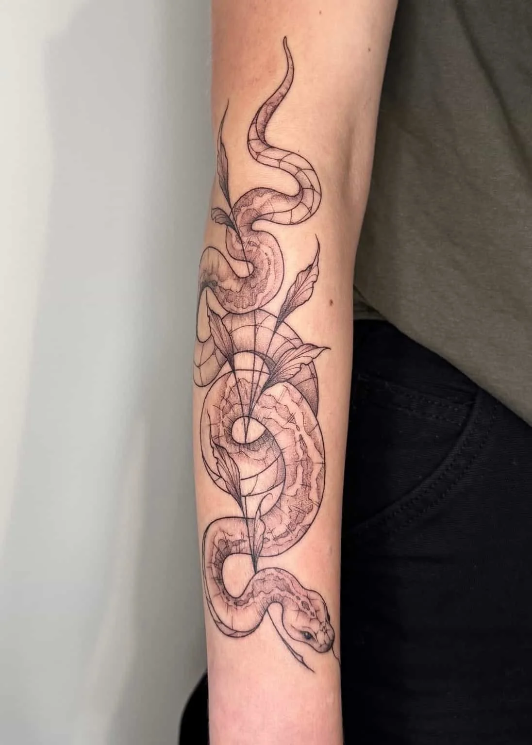 Cyn-guest-tattoo-artist-tygerwolf-tacoma04.jpg