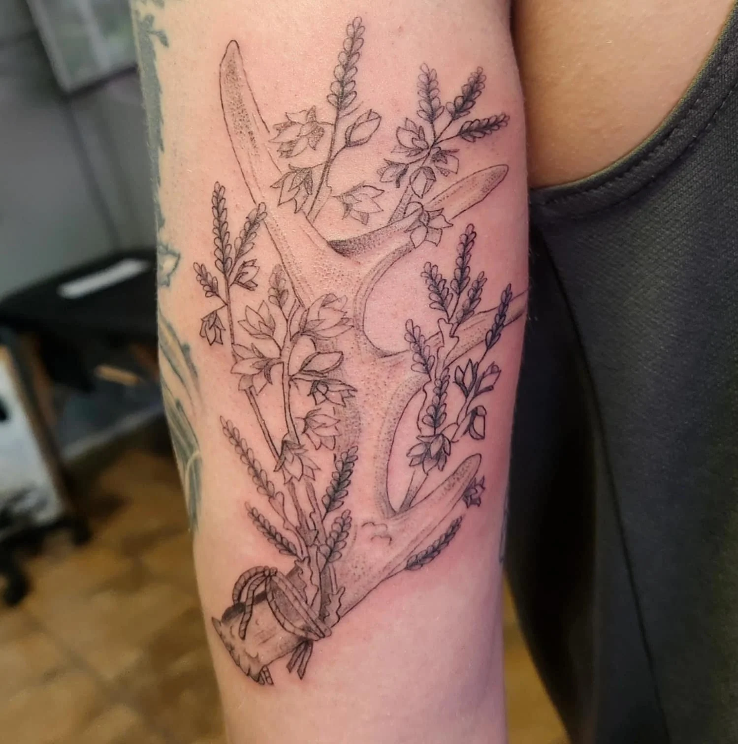 Jacilyn_script_tattoo_tacoma_02.jpg