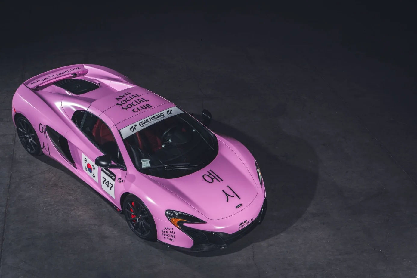 bape-undefeated-gran-turismo-supercars-playstation-6.jpg