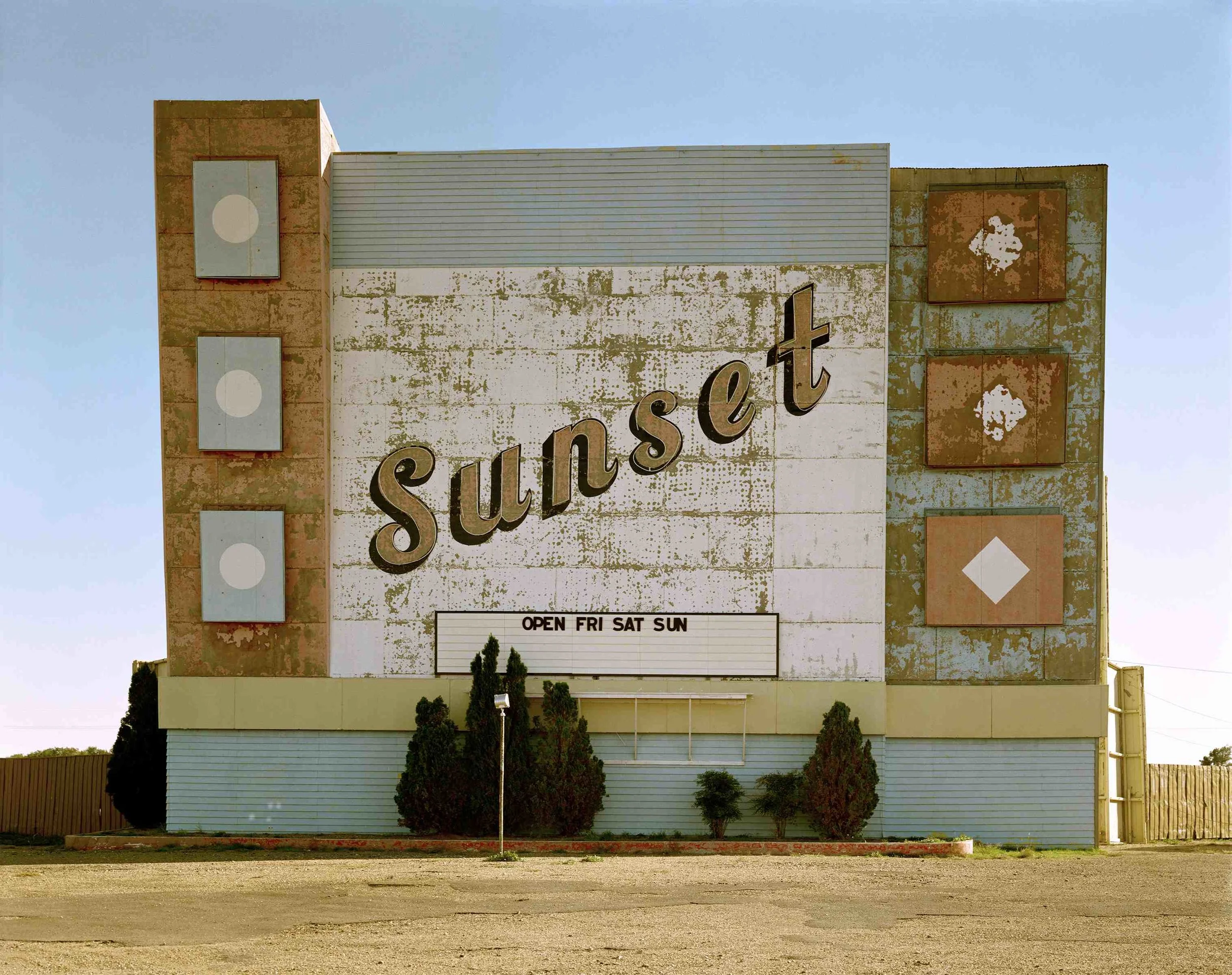 stephen-shore-moma-photography-exhibition-0.jpg