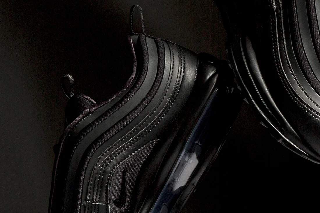 Nike-Air-Max-97-Ultra-black-sneakers-2.jpg