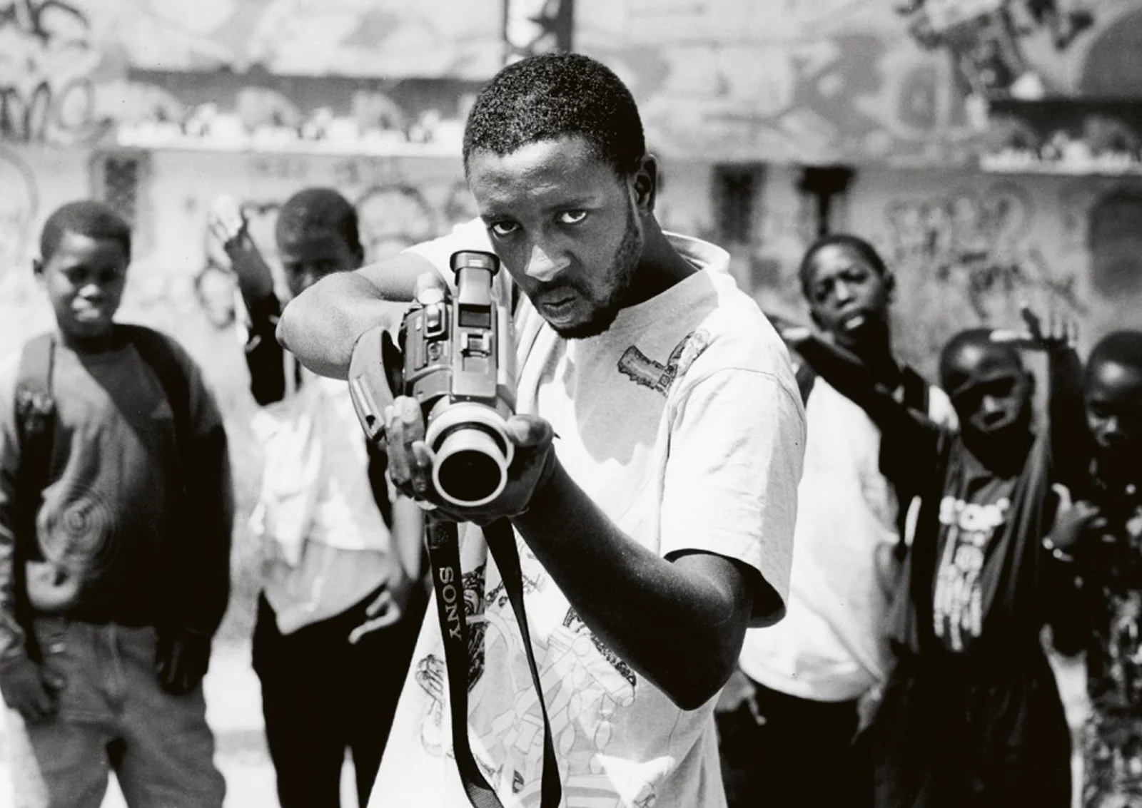 JR-the-chronicles-of-clichy-montfermeil.jpg