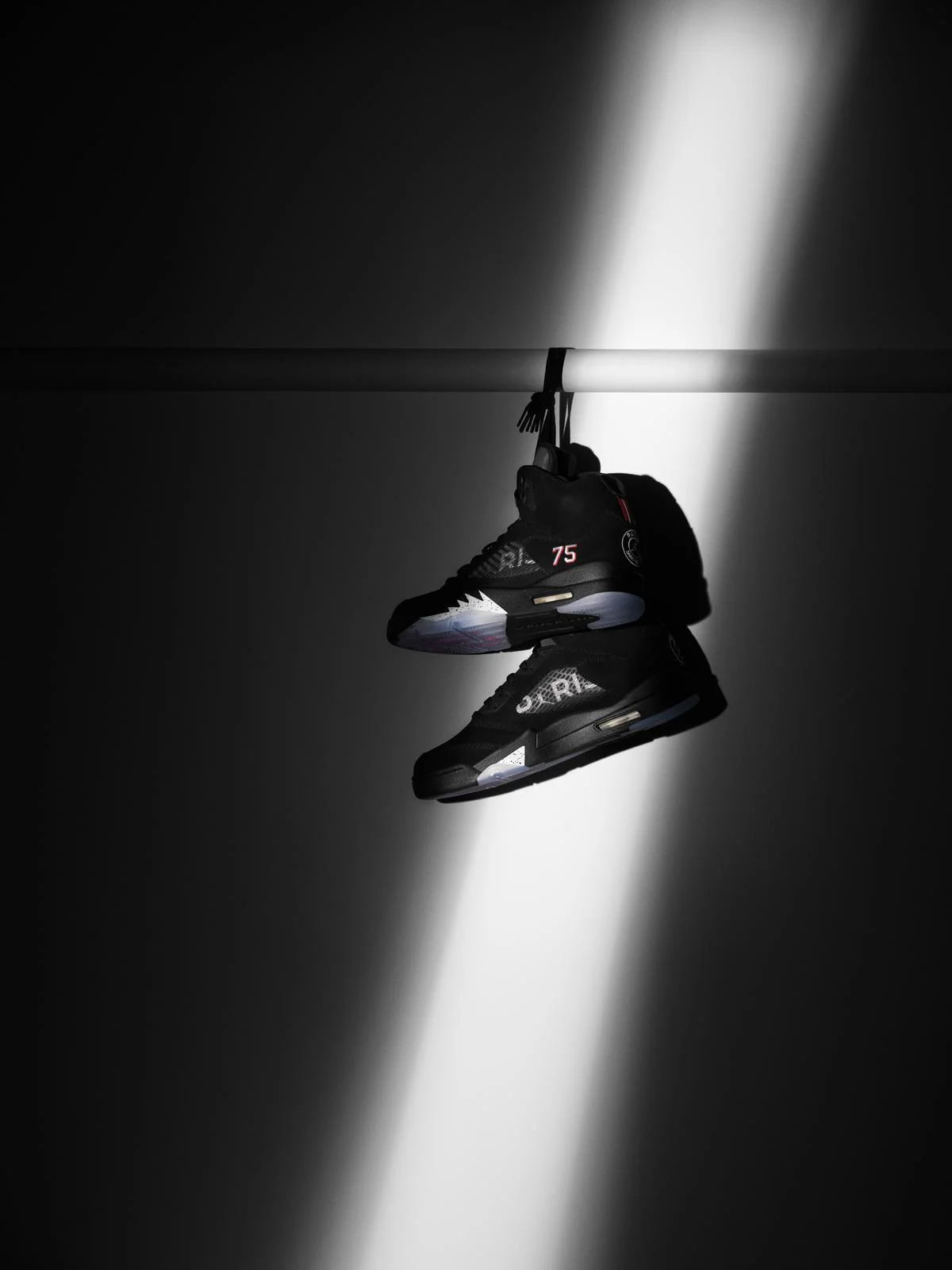 Jordan_Brand__Paris_Saint-Germain_as_its_First-Ever_Football_Club_Soccer_24_native_1600.jpg