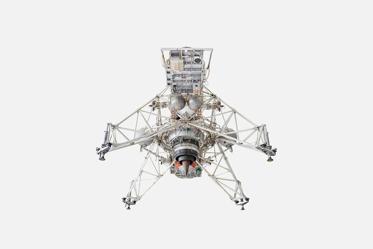 https___hypebeast.com_image_2019_07_nasa-past-present-dreams-of-the-future-benedict-redgrove-photobook-apollo-11-23.jpg