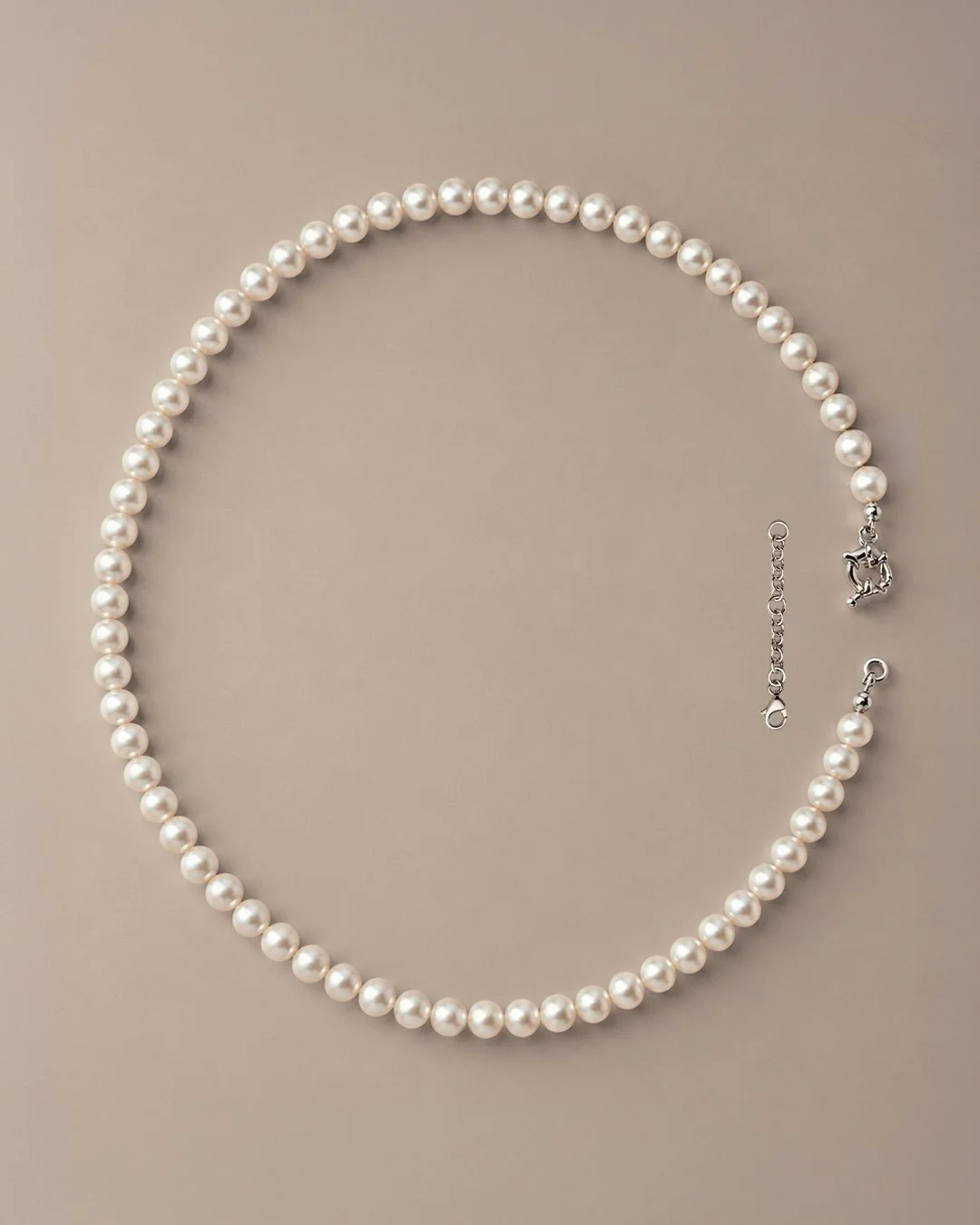 the pearl necklace.jpg