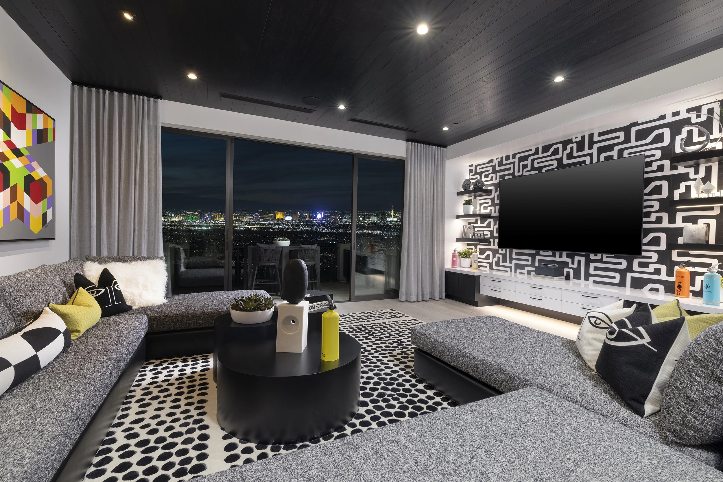 14 - Residence 5 - LoftView.jpg