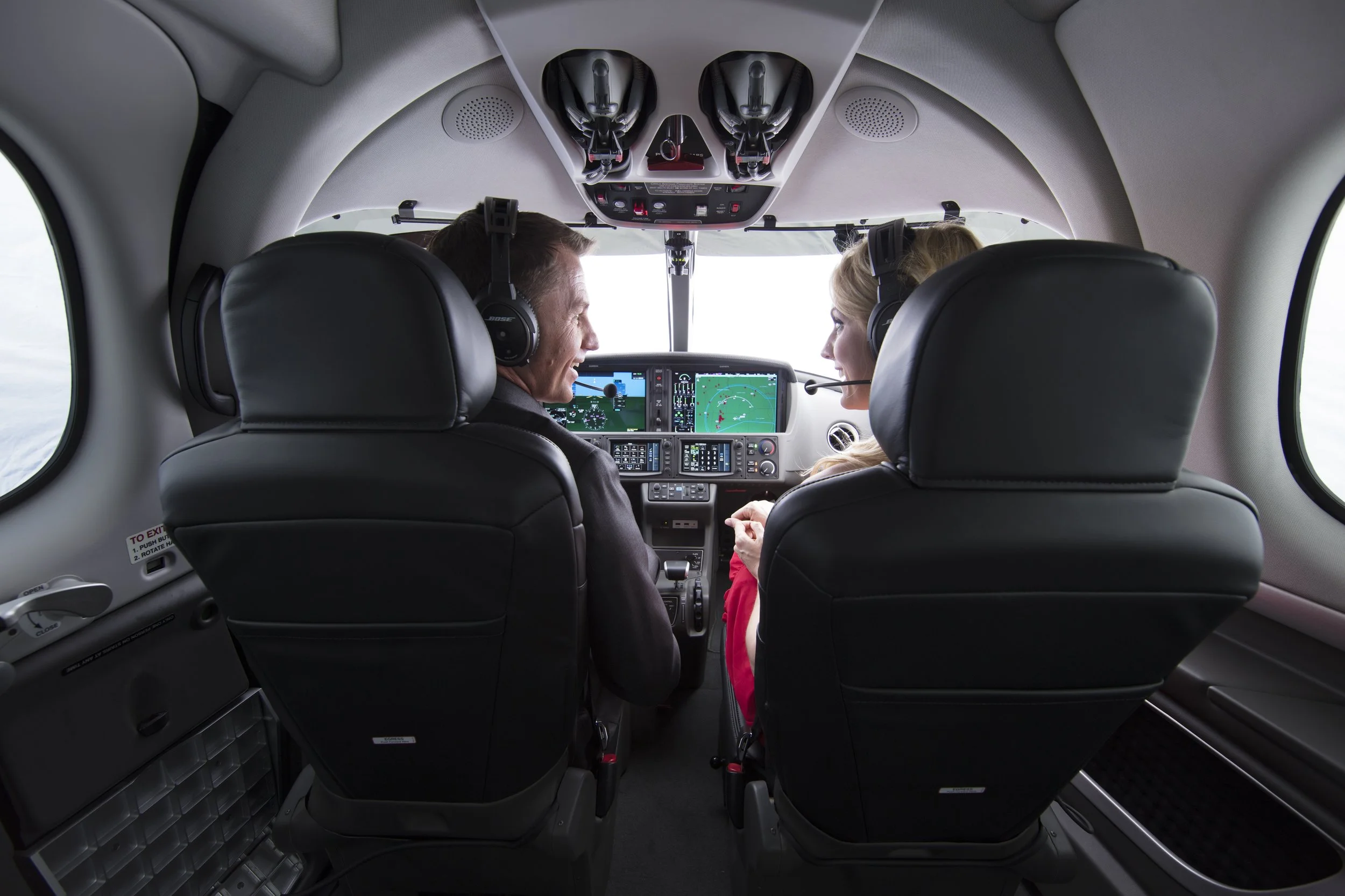 Lifestyle - Couple in Cockpit1111.jpg
