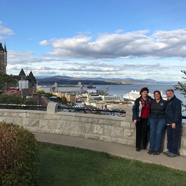 Quebec City is magnifique! We had a fun fall day with lots of color, followed by a wonderful French cooking class and this beautiful city to explore.
#TFAFallColors #cirruslife #Auberge
 @ Quebec, Quebec