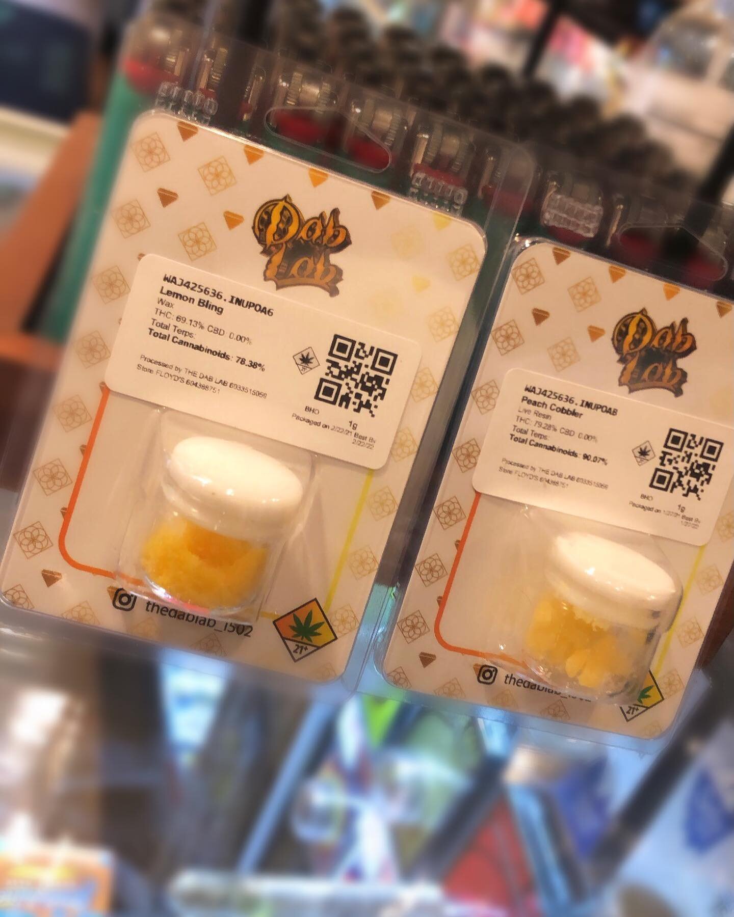 Danggg... now that is some fire concentrates!🔥🔥
&bull;
@thedablab_i502 is finally back! We have a huge fresh drop from them just waiting for you! 
From Jungle Mintz to Lemon Bling, we have tons of amazing strains to choose from!😍
&bull;
So come #s