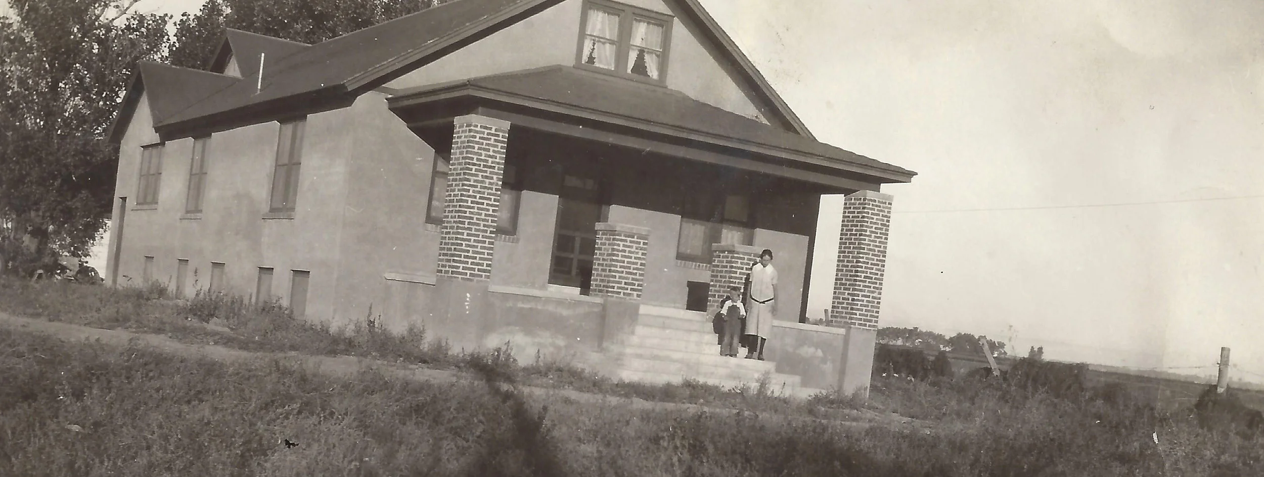 house pic cropped.jpg