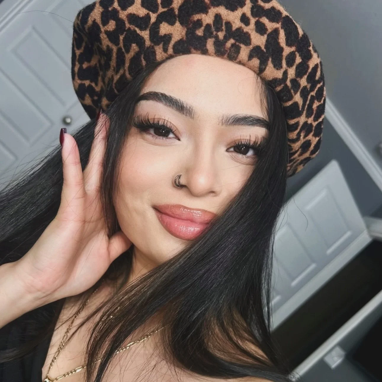 ✨ Meet Our Master Esthetician, Yasmin ✨

When it comes to real results and radiant skin, Yasmin is the expert you want in your corner 🤍
With advanced training and a true passion for skin health, she specializes in:

🧖🏽&zwj;♀️ Acne treatments
✨ Der