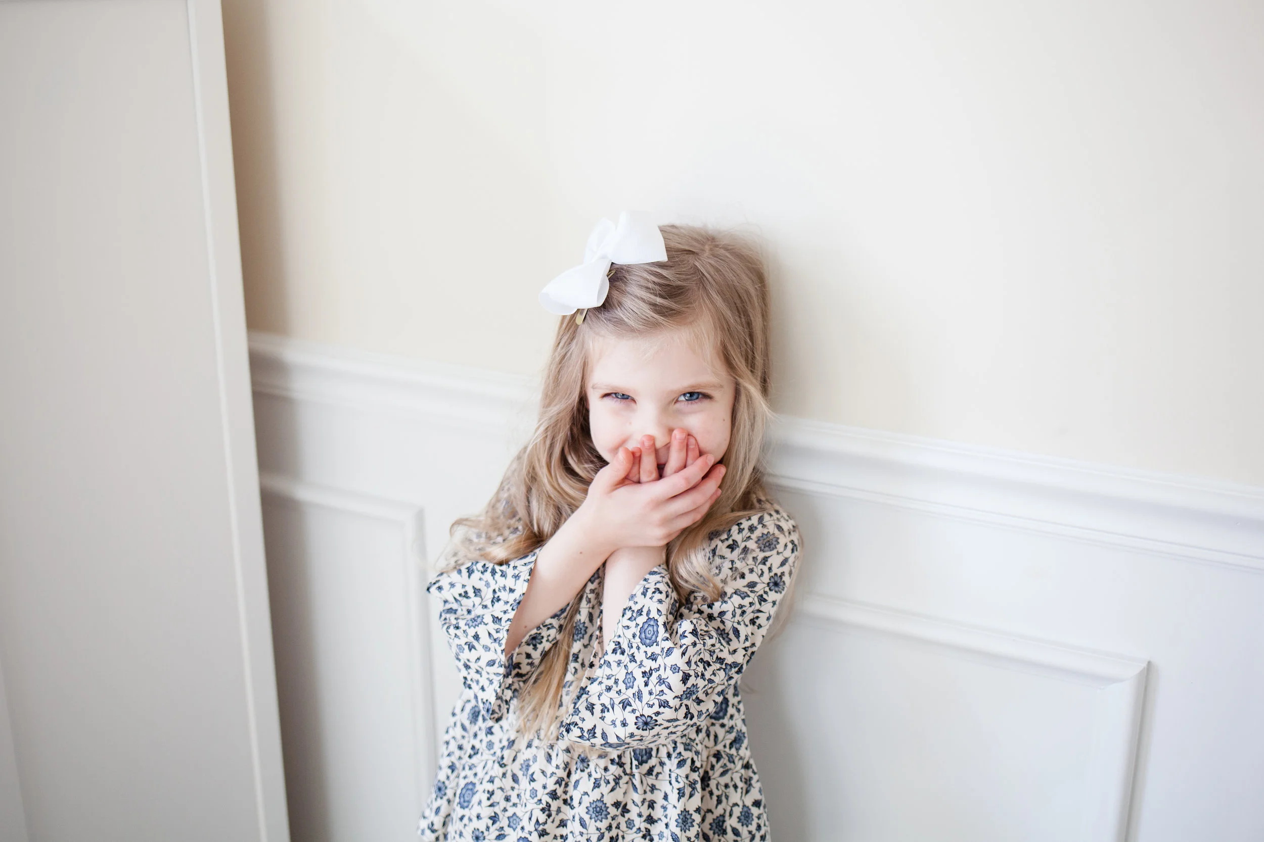 Macy :: Lifestyle in home session photo by Jessie