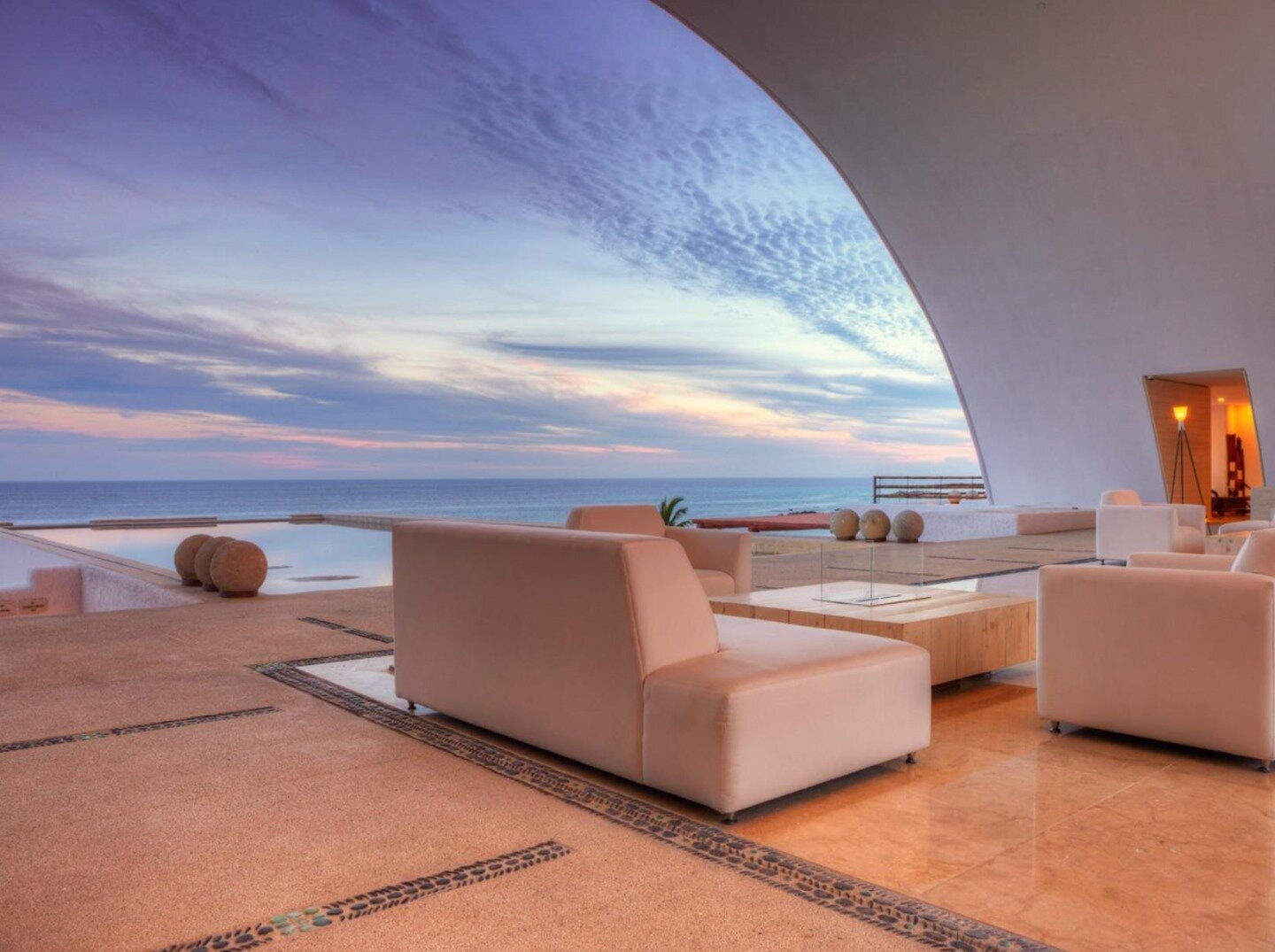 I am always a sucker for outdoor living spaces. I love this lobby and the clever use of archways, to frame the ocean view, at the Marquis Los Cabos. Unfortunately this is an adults only hotel, which means I will probably never stay there. Tropical va
