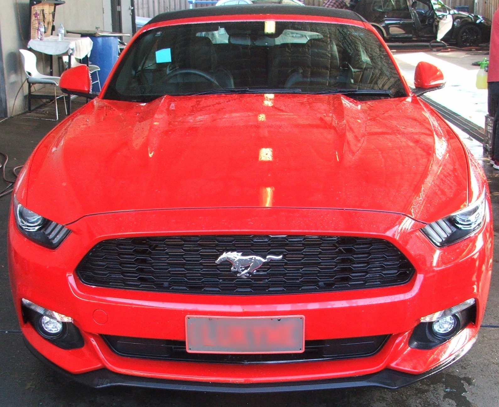 Ford Mustang Deluxe Wash