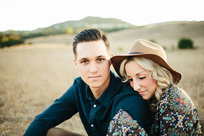 Gorgeous golden hour anniversary photos for a gorgeous couple!