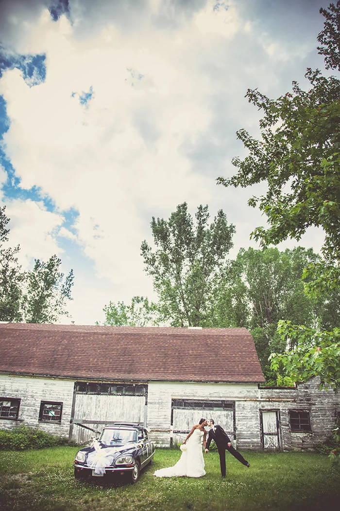 Beautiful rustic wedding portrait in Montreal