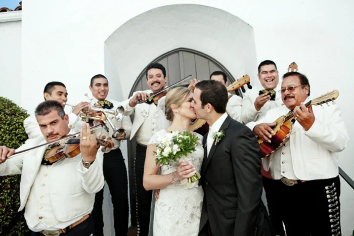 Photo by Jennifer Dery Photography via Elizabeth Ann Designs