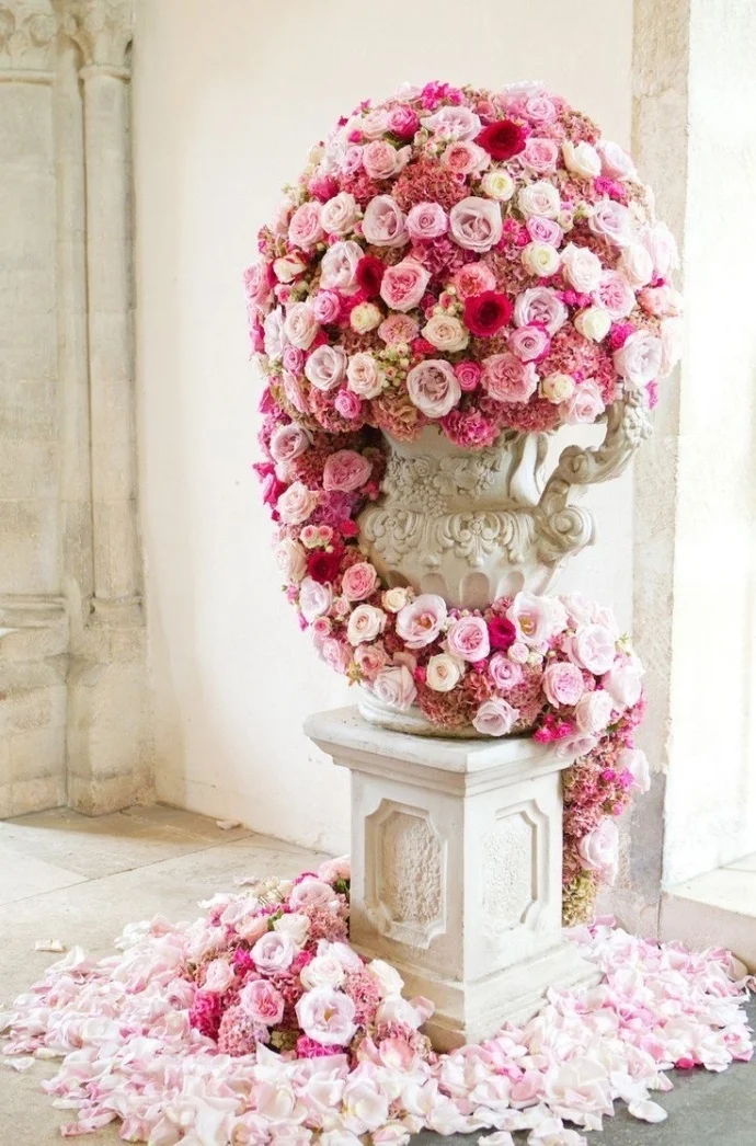 Photo by Catherine Mead Photography via Style Me Pretty