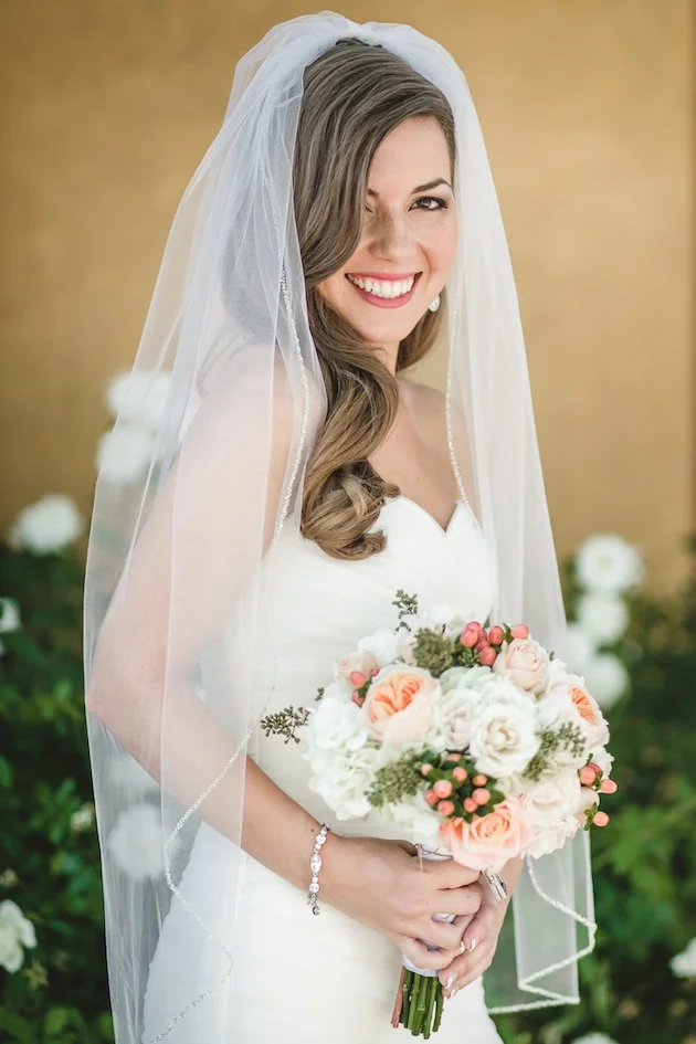 Photo by Anita Martin Photography via Bridal Musings