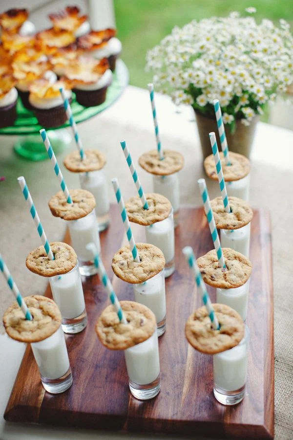 Photo by Clean Plate Pictures via Wedding Chicks