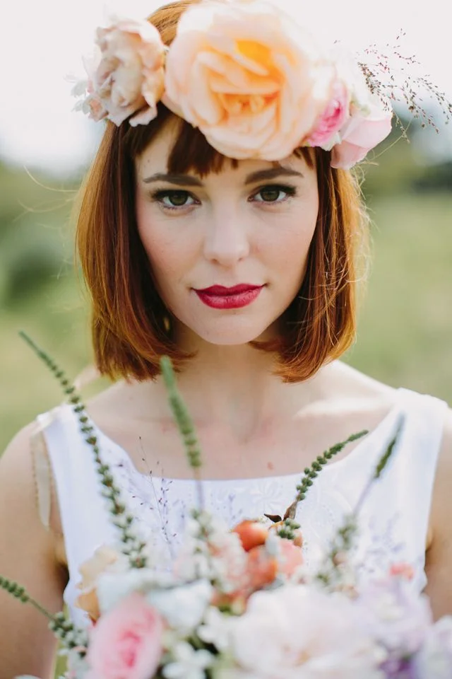 3 Stand Out Bridal Hair Accessory Styles For You To Fall In Love With Wedpics Blog