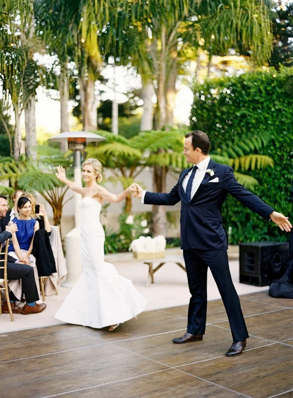 Photo by Elan Klein via Style Me Pretty