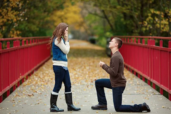 Photo by Bobbi + Mike via How He Asked