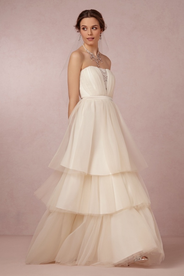 50 Incredible non-traditional wedding dresses under $500!