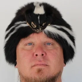 Skunk Fur Hat with Face — Claw, Antler & Hide Co display picture 1