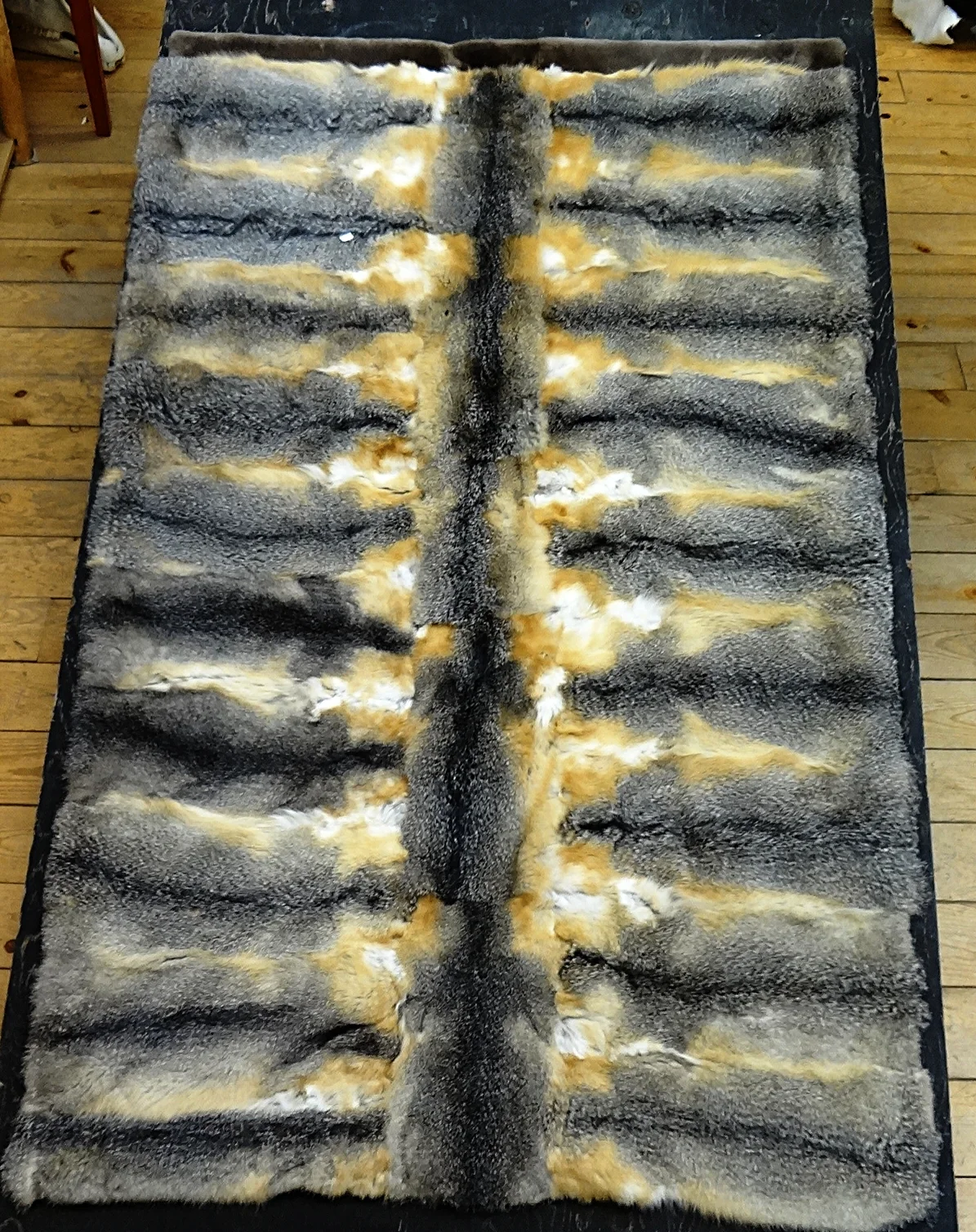 Gray Fox Blanket Comforter