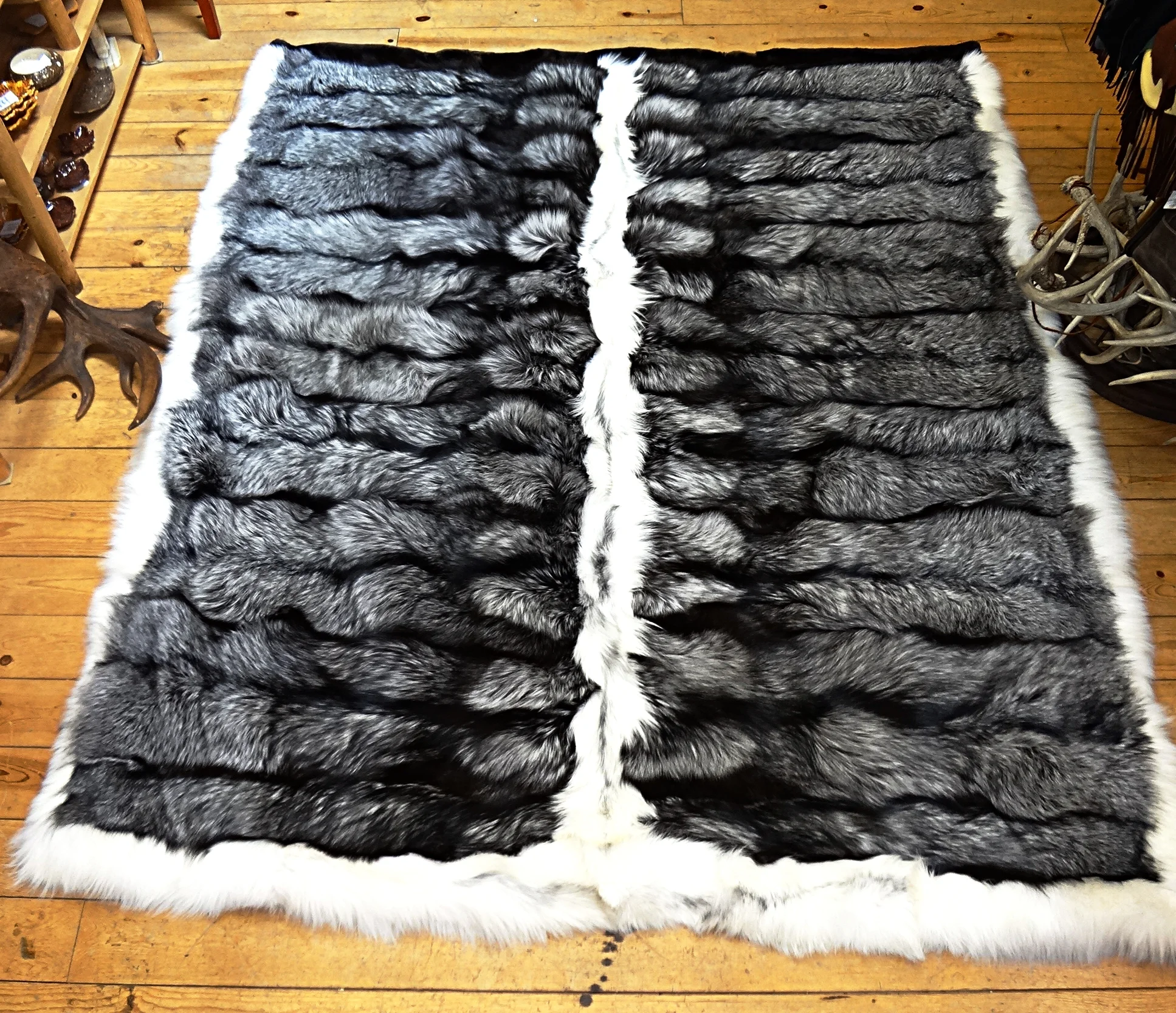 Silver Fox  Blanket (Marble fox trim)