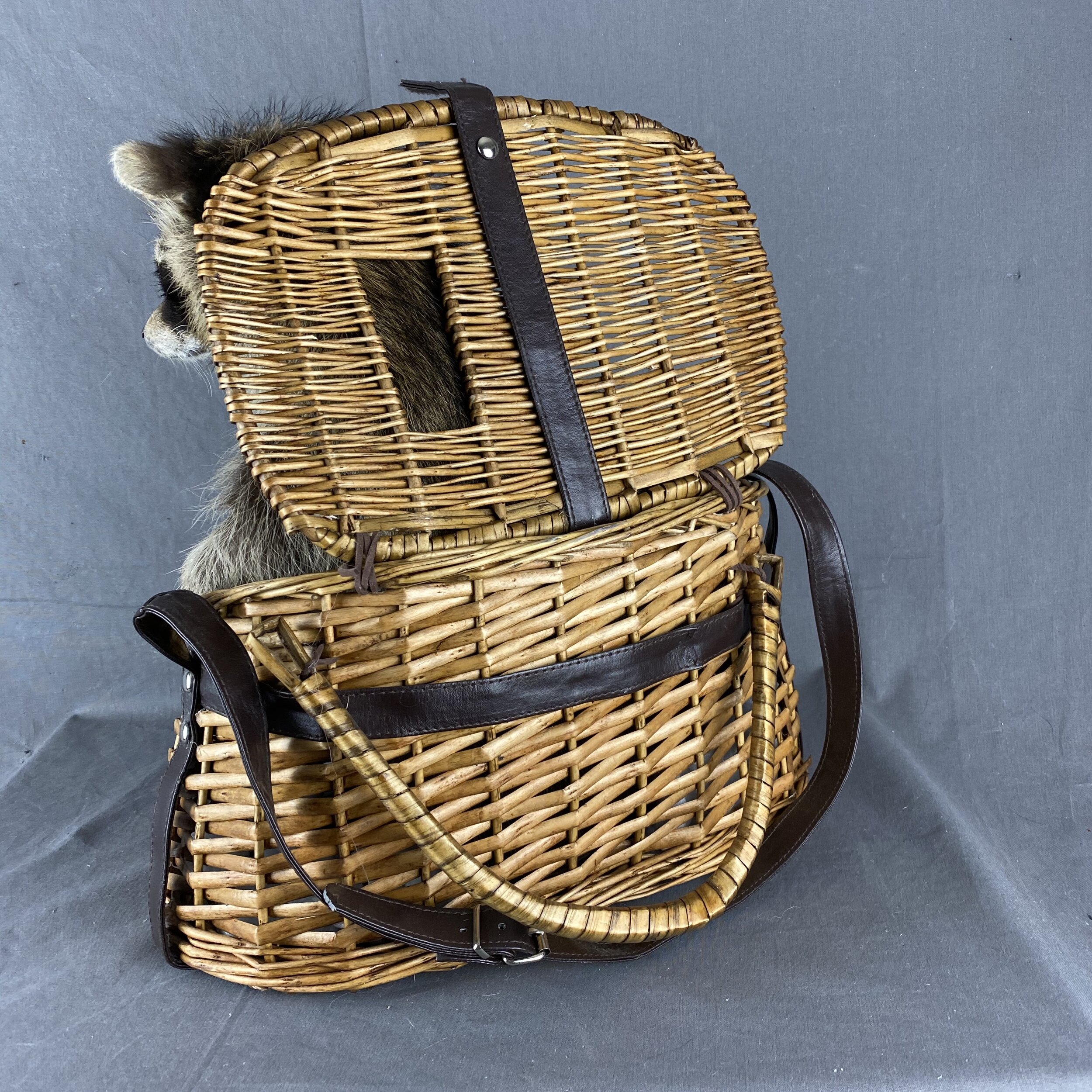 B8F819C4-2D8A-4F87-BCB4-2D437C71D80F