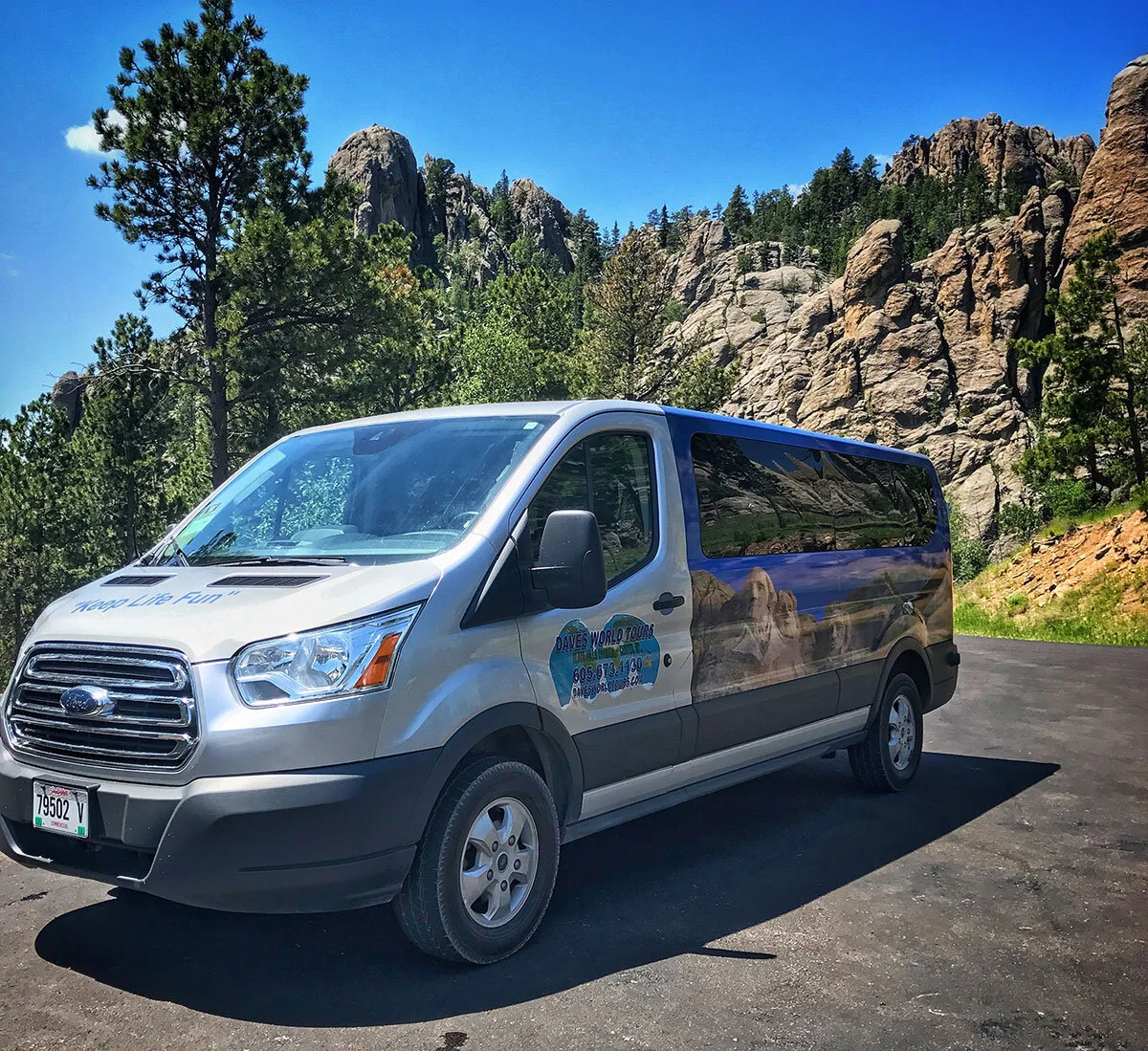 Dave’s World Tours &amp; Shuttle Service