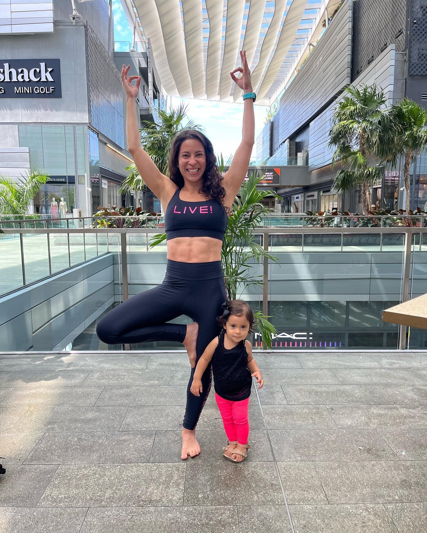 Tara: gracias por convertirme en Madre. 💜 Ha sido la mejor aventura de mi vida. Y como toda buena aventura, ha tenido momentos dif&iacute;ciles y retadores. Pero sobre todo, llenos de alegr&iacute;a, satisfacciones, aprendizajes y mucho amor 💗

Fel