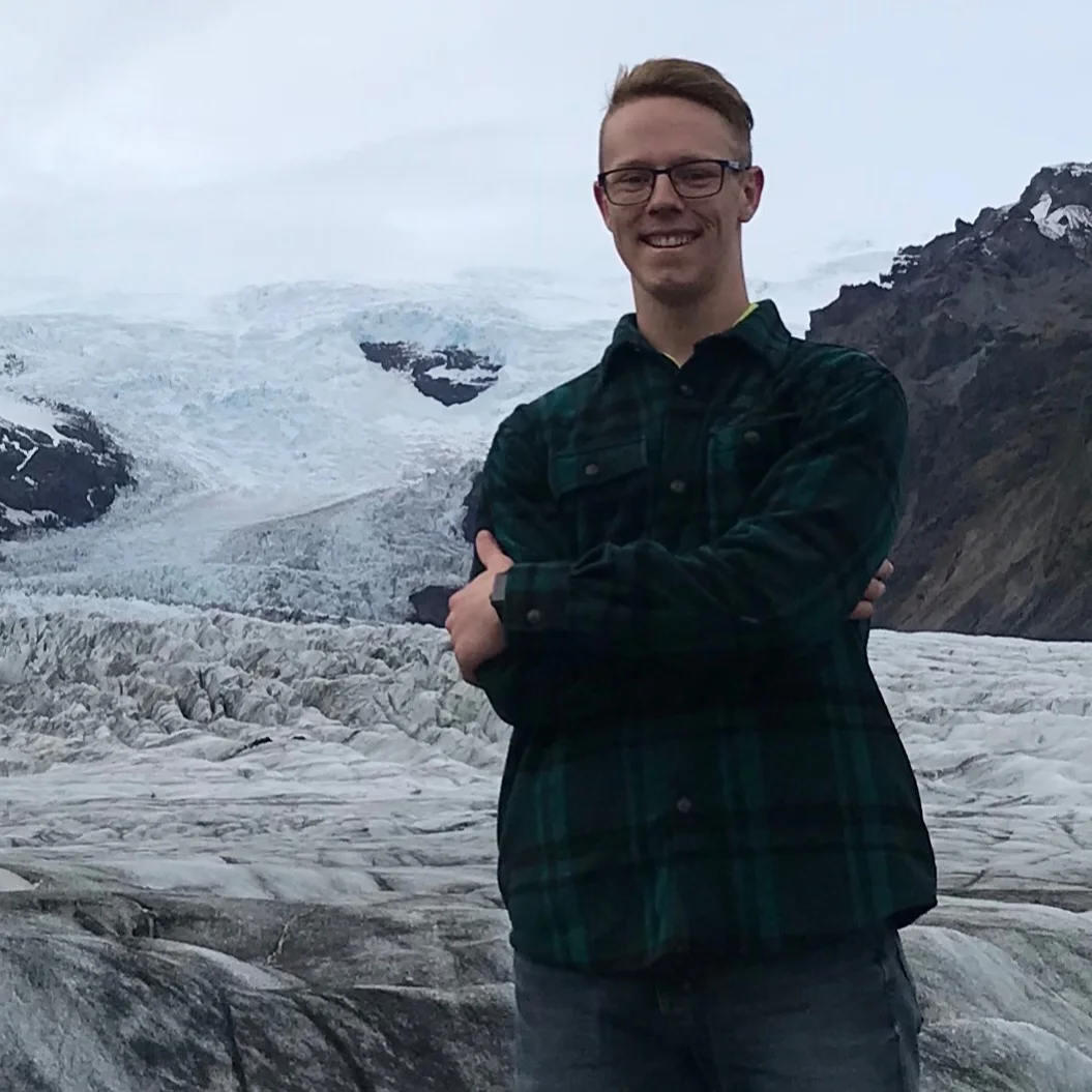 Daniel Magee I am a Junior at Trevecca studying theology with minors in youth ministry and biblical language. I have lived in Tennessee 7 years and before that Colorado and California. I have lots of hobbies including carpentry, 3D printing, hair cutting, sports, board games, and fixing things.