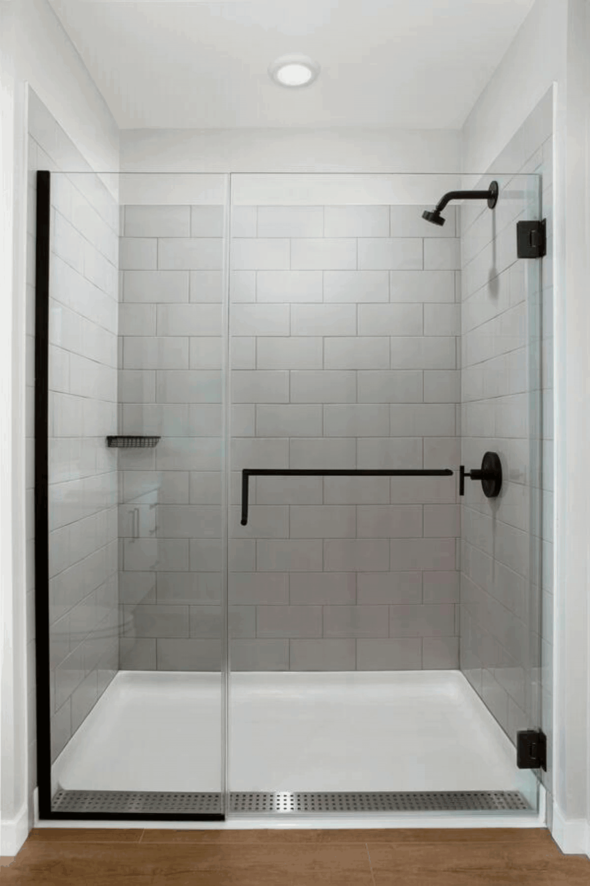 ShowerBENTON (1).gif