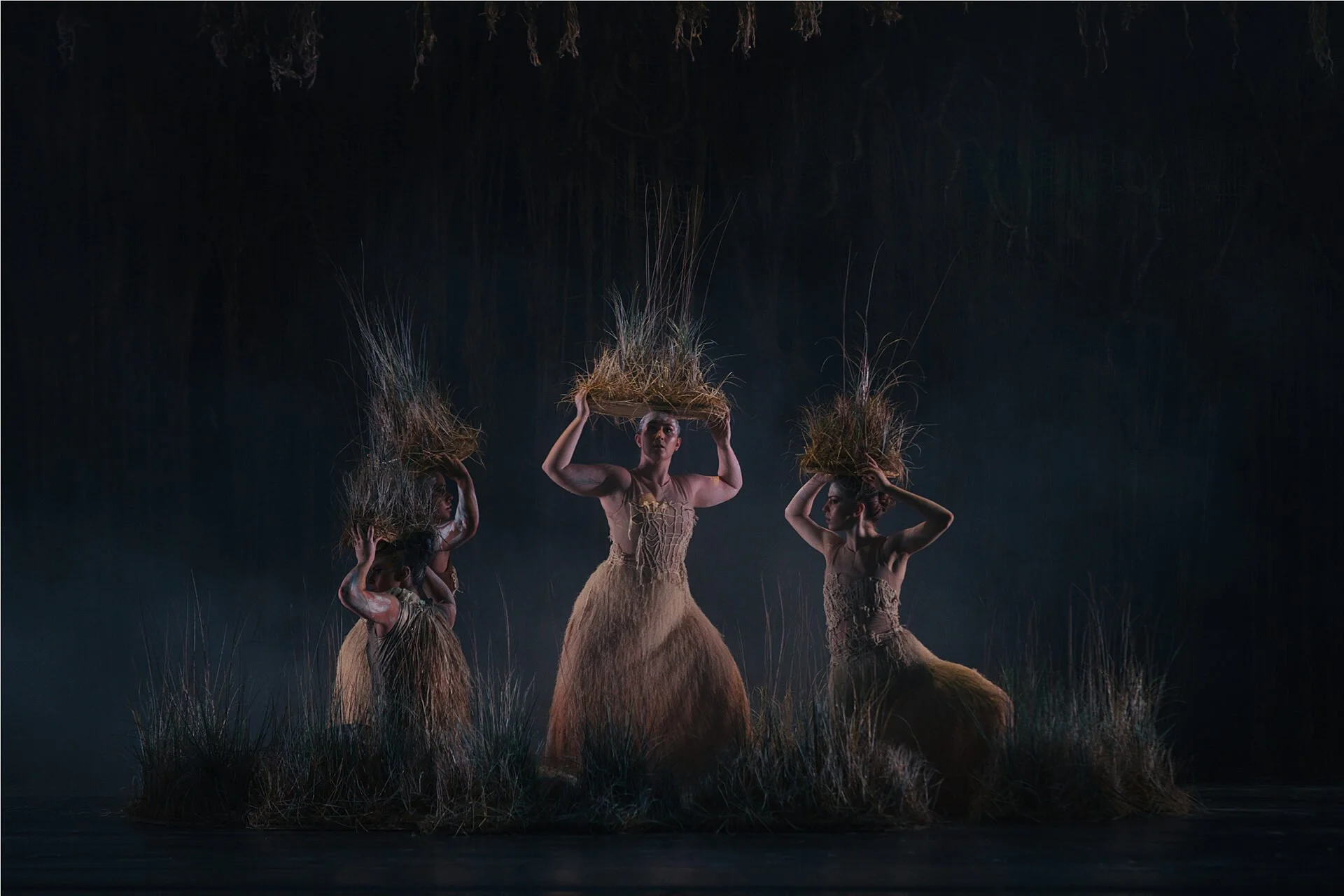 flora-the-australian-ballet-bangarra-grass.jpg
