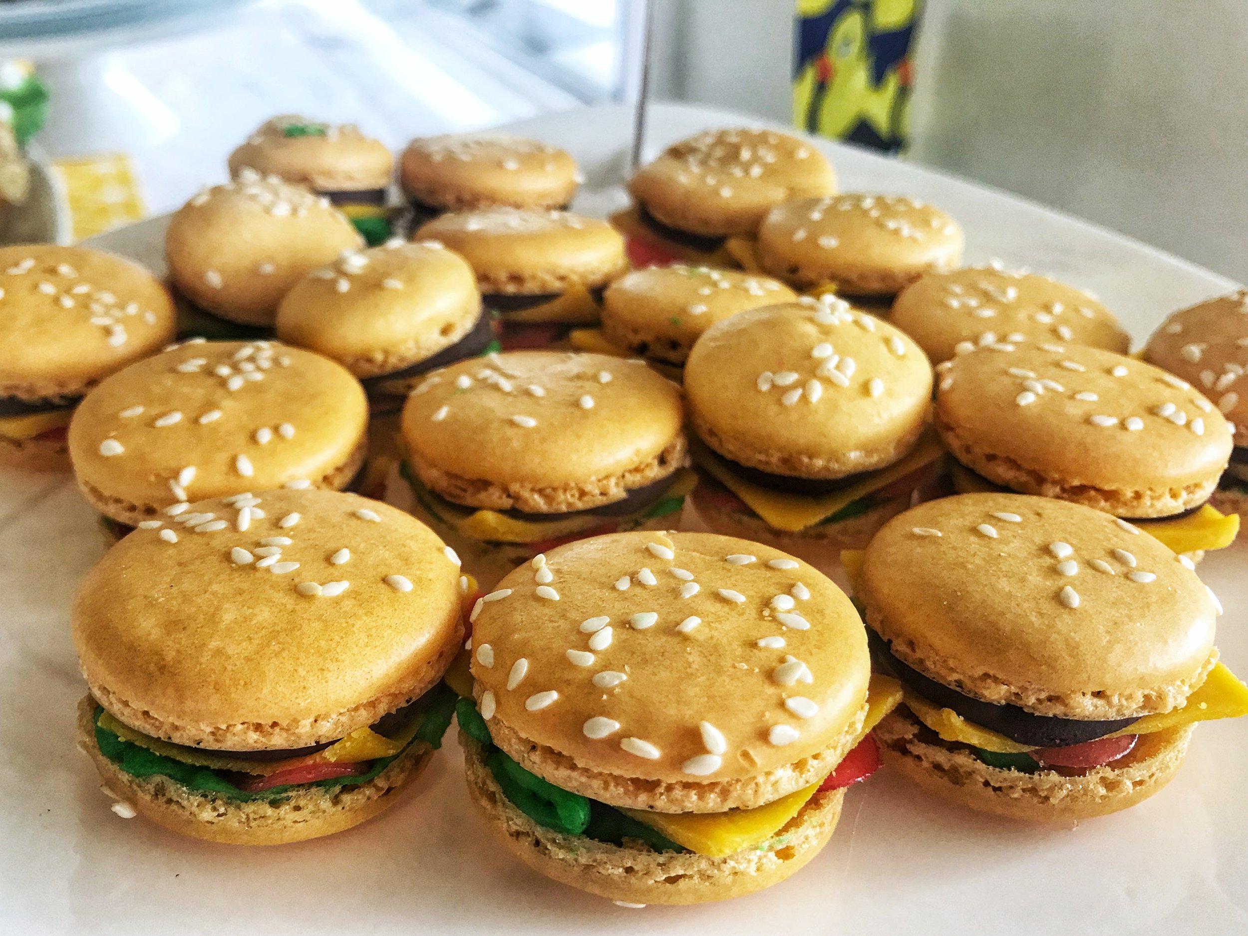 Burger Macarons